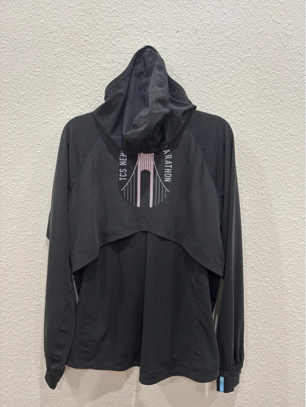 New Balance 2019 TCS New York City Marathon "Anticipate" Anorak Jacket - Picture 5 of 7